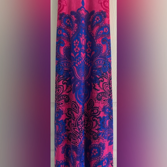 Fitted maxi dress with side slits and liner. Fun straps. - Picture 4 of 8